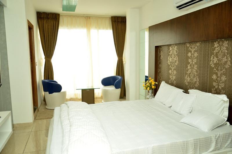 Hotel The Grand Parshwanath Sankeshvar Eksteriør billede